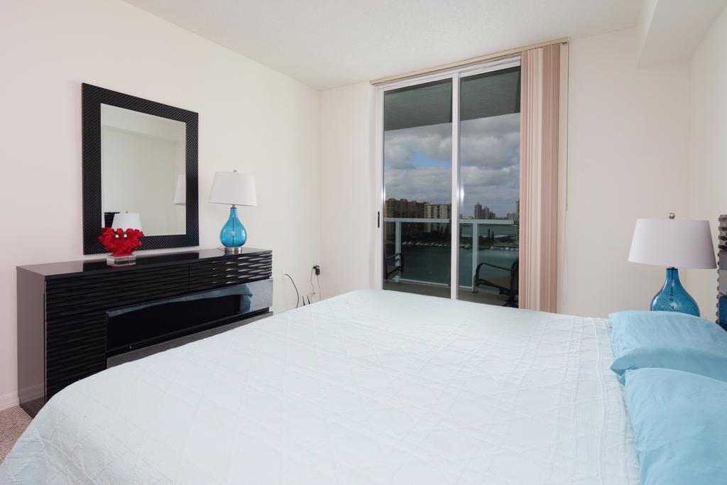 Miami Waterfront Apartments Sunny Isles Beach Exterior foto