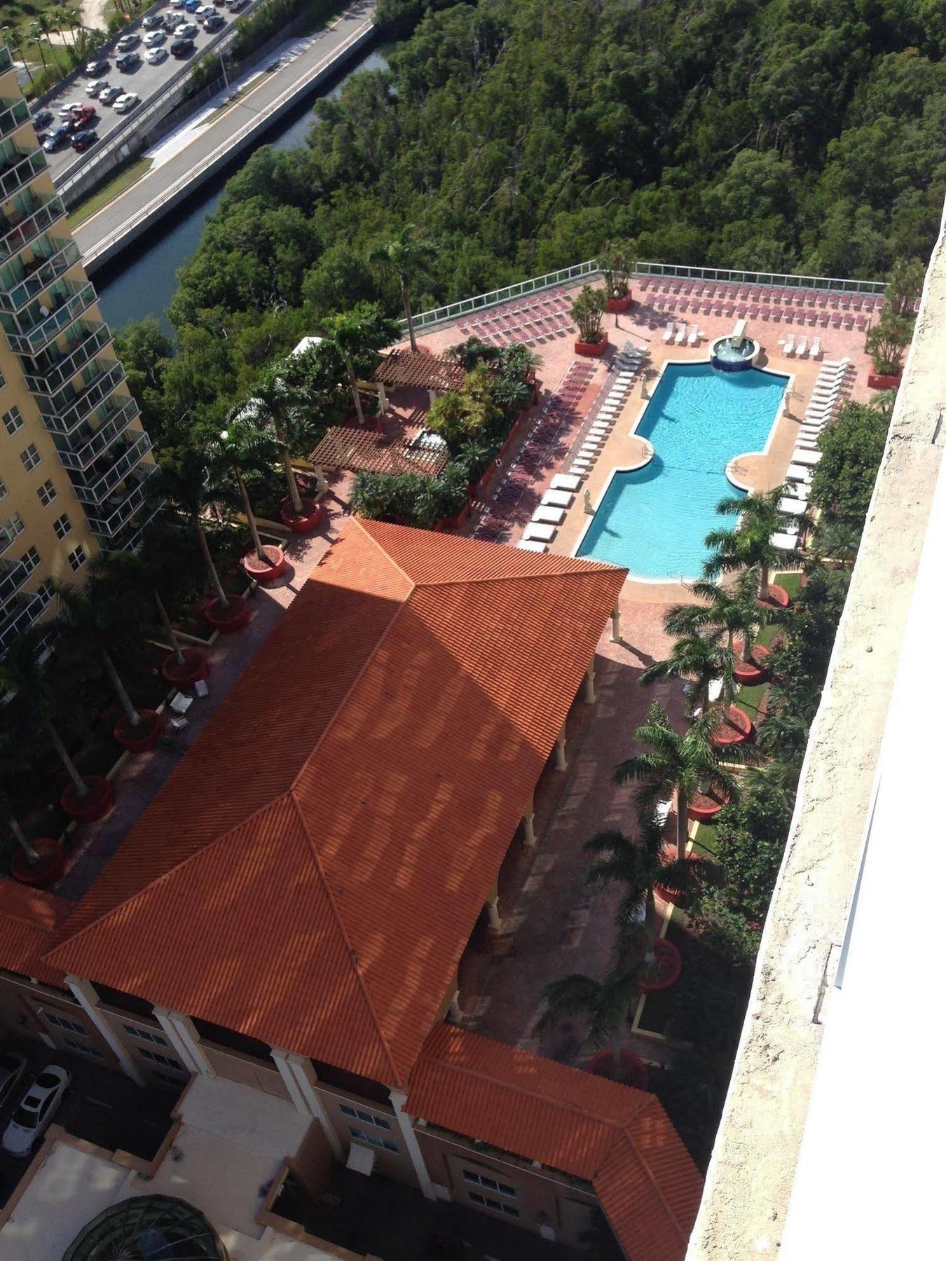 Miami Waterfront Apartments Sunny Isles Beach Exterior foto